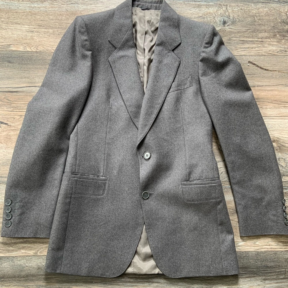Nino Cerruti Men’s Sport Coat.